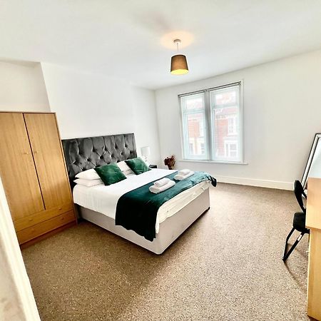 The Coral Guest House 1 Fratton Park Portsmouth Bagian luar foto