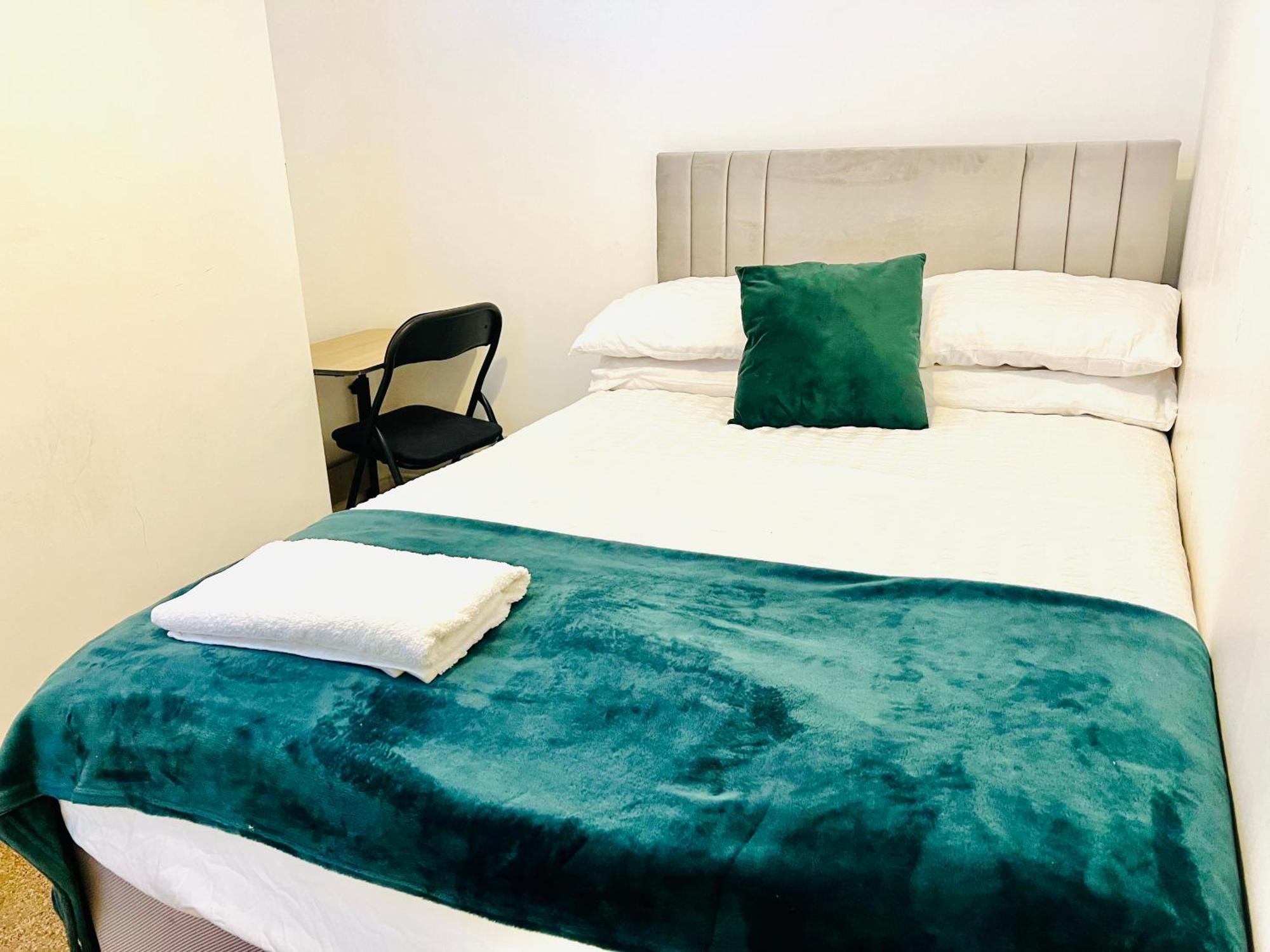 The Coral Guest House 1 Fratton Park Portsmouth Bagian luar foto