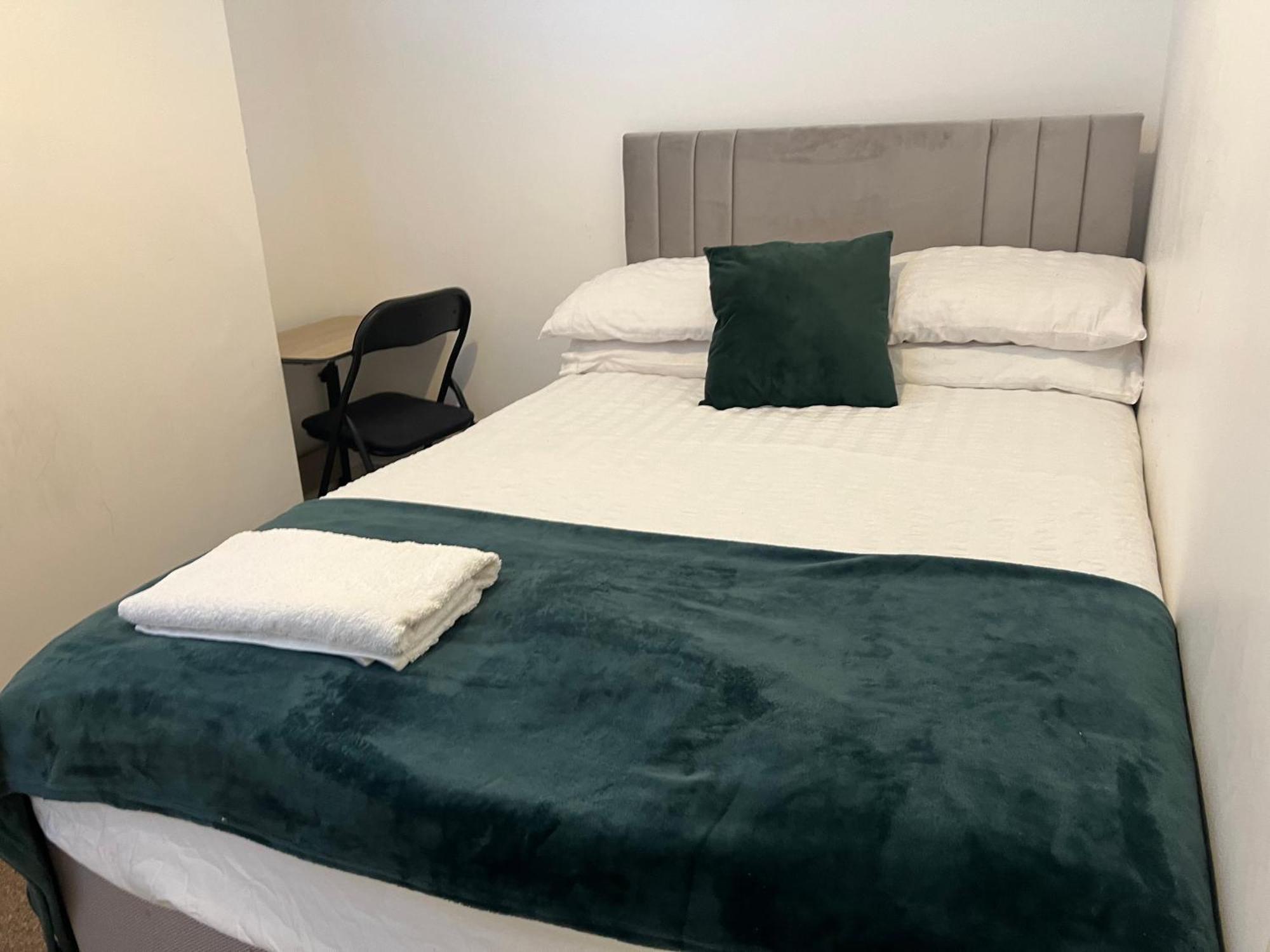 The Coral Guest House 1 Fratton Park Portsmouth Bagian luar foto