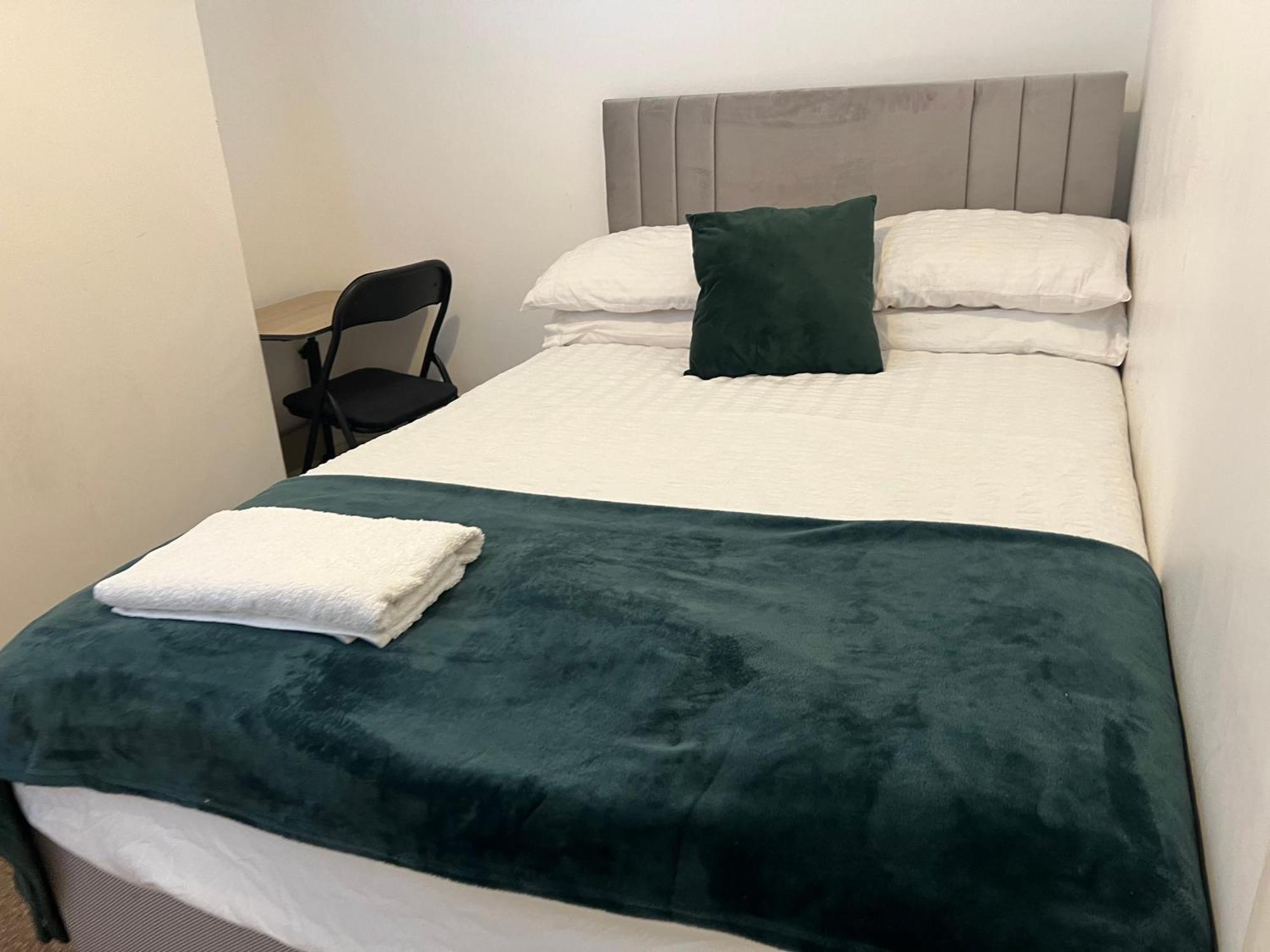 The Coral Guest House 1 Fratton Park Portsmouth Bagian luar foto