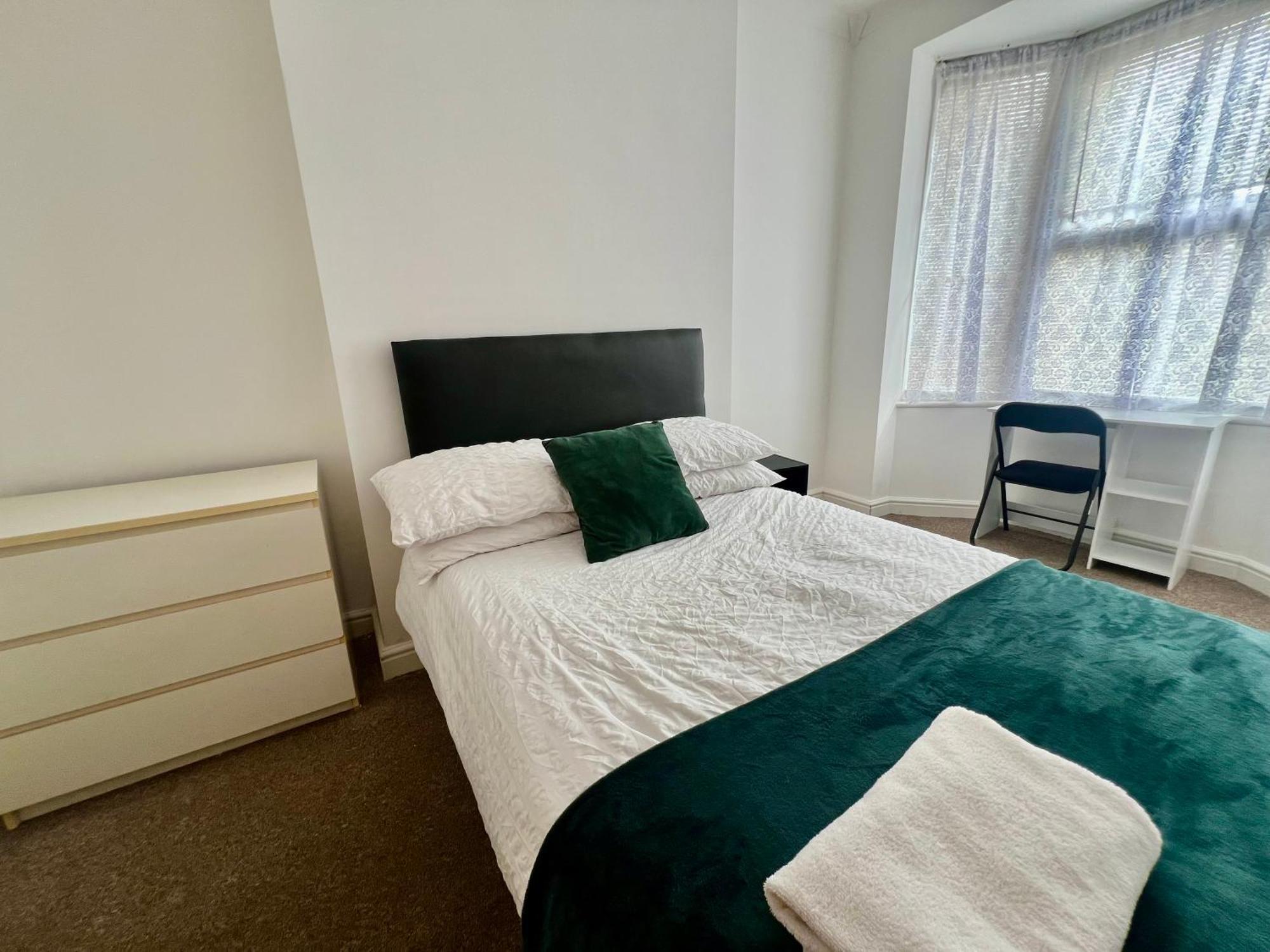 The Coral Guest House 1 Fratton Park Portsmouth Bagian luar foto